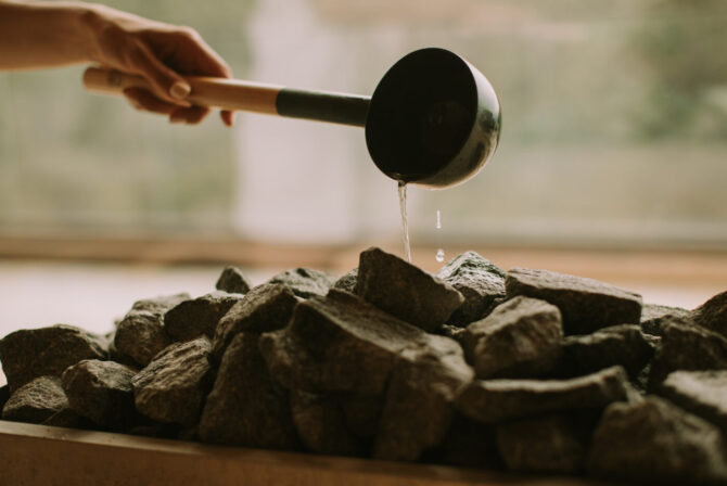 Weekendophold, afslapning, sauna, wellness, hygge, varme, behandlinger