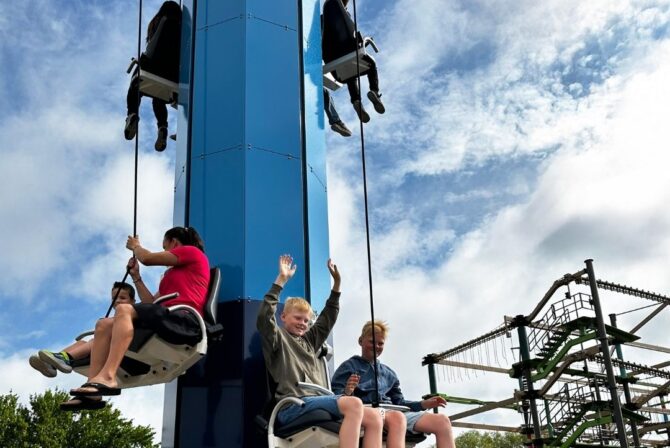 Sjov, aktivferie, forlænget weekend, opholdspakke, familietur, sjov for hele familien, weekendtur, forlystelser